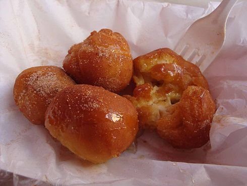 Deep-fried_butter_at_State_Fair_of_Texas_2009