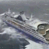cruise-liner-vs-waves