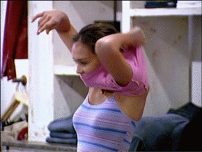 jessica-alba-puts-her-top-on