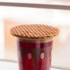 How_to_eat_a_stroopwafel