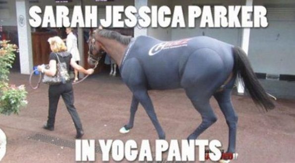 sarah-jessica-parker-in-yoga-pants